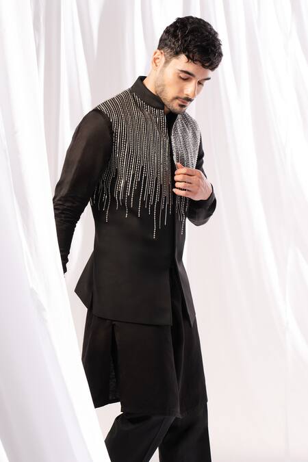 Arjuun Kilachand Black Linen Silk Embroidered Sequin Bundi And Kurta Set at Aza Fashions Arjuun Kilachand_Black Linen Silk Embroidered Sequin Bundi And Kurta Set _at_Aza_Fashions