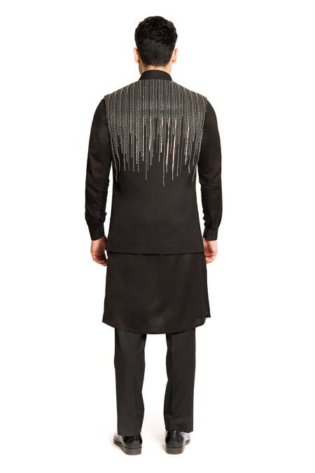 Shop Arjuun Kilachand Black Linen Silk Embroidered Sequin Bundi And Kurta Set Shop_Arjuun Kilachand_Black Linen Silk Embroidered Sequin Bundi And Kurta Set