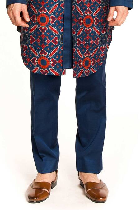 Arjuun Kilachand_Blue Pattern Long Open Bundi Set _at_Aza_Fashions