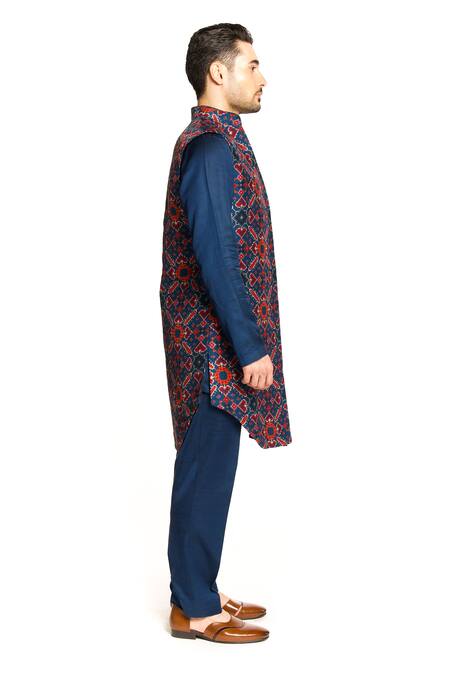 Buy_Arjuun Kilachand_Blue Pattern Long Open Bundi Set 