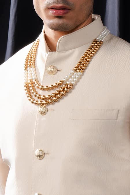 Buy Arjuun Kilachand Beige Jacquard Solid Long Bundi Set Online at Aza Fashions Buy_Arjuun Kilachand_Beige Jacquard Solid Long Bundi Set _Online_at_Aza_Fashions