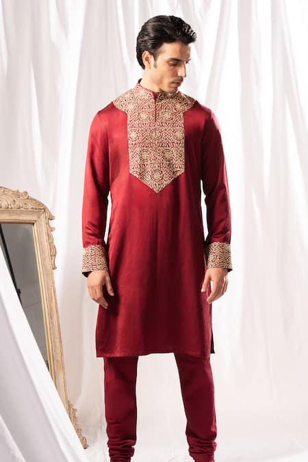 Arjuun Kilachand Marodi Embroidered Neck Kurta With Churidar 