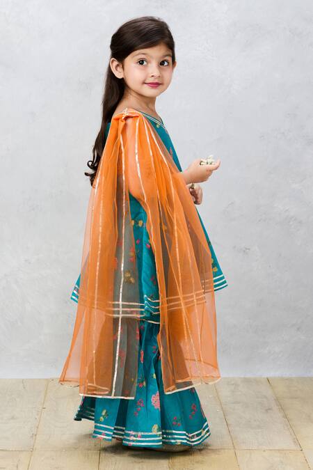 Pinkcow designs pvt ltd Green Cotton, Chiffon Gota Patti Floral Print Kurta And Sharara Set at Aza Fashions Pinkcow designs pvt ltd_Green Cotton, Chiffon Gota Patti Floral Print Kurta And Sharara Set _at_Aza_Fashions