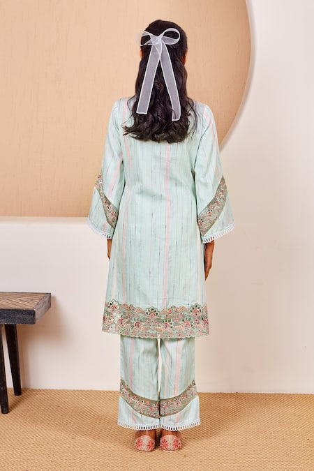 Shop Bhawna Sethi Green Cotton, Silk Pearls, Sequins, Cut Work Lovebird Kurta And Pant Co-ord Set at Aza Fashions Shop_Bhawna Sethi_Green Cotton, Silk Pearls, Sequins, Cut Work Lovebird Kurta And Pant Co-ord Set _at_Aza_Fashions