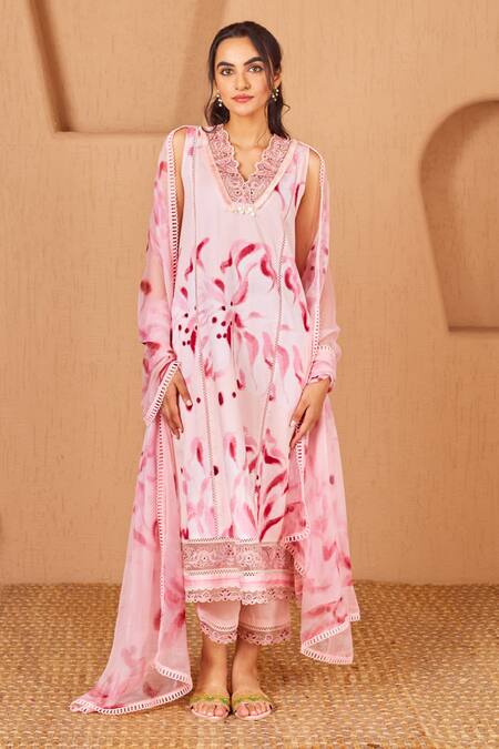 Bhawna Sethi Pink Cotton, Silk Embroidery, Cut Rosella Floral Print A-line Kurta With Pant Online at Aza Fashions Bhawna Sethi_Pink Cotton, Silk Embroidery, Cut Rosella Floral Print A-line Kurta With Pant _Online_at_Aza_Fashions