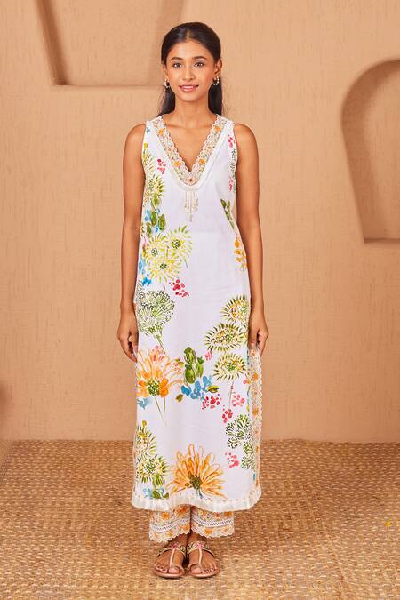 Shop_Bhawna Sethi_White Cotton, Silk, Pelican Floral Print Sleeveless Kurta Set With Dupatta _Online_at_Aza_Fashions