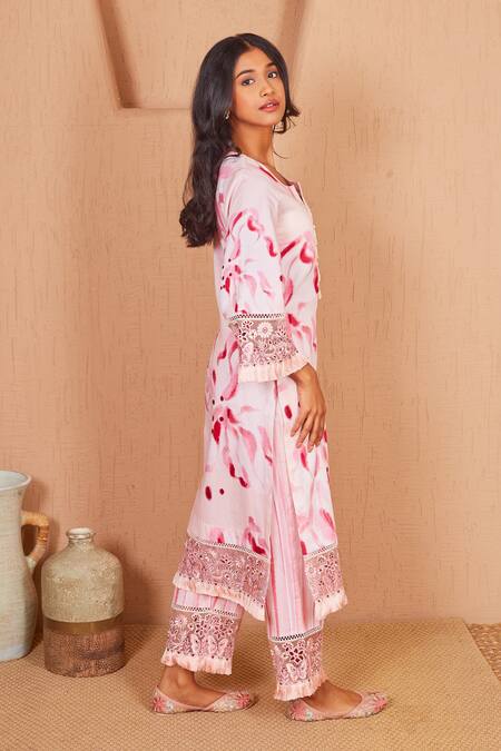 Shop Bhawna Sethi Pink Cotton, Silk Embroidery, Cut Work Rosella Floral Print Kurta With Pant Online at Aza Fashions Shop_Bhawna Sethi_Pink Cotton, Silk Embroidery, Cut Work Rosella Floral Print Kurta With Pant _Online_at_Aza_Fashions