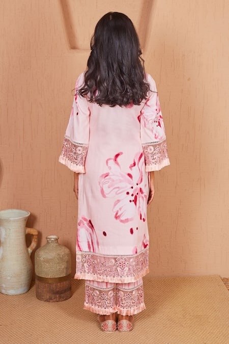 Shop Bhawna Sethi Pink Cotton, Silk, Organza Rosella Floral Print Kurta Set With Dupatta at Aza Fashions Shop_Bhawna Sethi_Pink Cotton, Silk, Organza Rosella Floral Print Kurta Set With Dupatta _at_Aza_Fashions