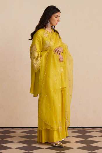Shop One Not Two Yellow Organza Sequins, Beads Embroidered Dupatta Online at Aza Fashions Shop_One Not Two_Yellow Organza Sequins, Beads Embroidered Dupatta _Online_at_Aza_Fashions