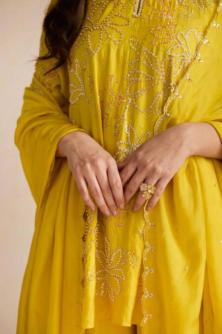 One Not Two Yellow Silk Sequins, Beads Embroidered Scalloped Dupatta Online at Aza Fashions One Not Two_Yellow Silk Sequins, Beads Embroidered Scalloped Dupatta _Online_at_Aza_Fashions