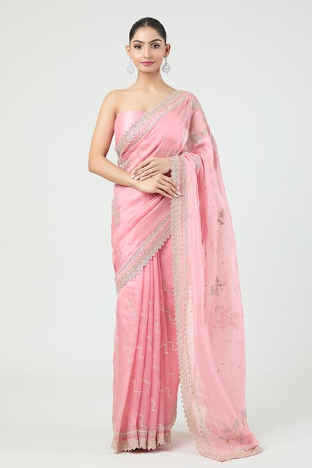 Anushree Reddy Zig Zag Bordered Saree With Unstitched Blouse Piece 