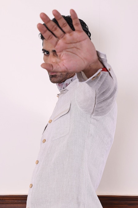 Buy_Abkasa_White 100% Pure Linen Embroidery Zari Zhao Shirt _Online_at_Aza_Fashions