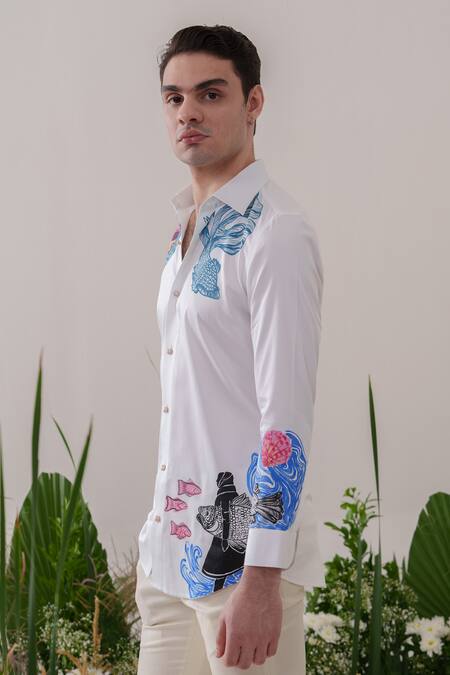 Buy_Amrit Dawani_White Cotton Embroidery Fish Handpainted Shirt 