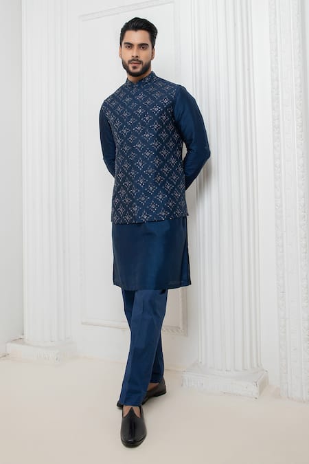 Darshika Menswear Sequin & Zari Embroidered Bundi Kurta Set 