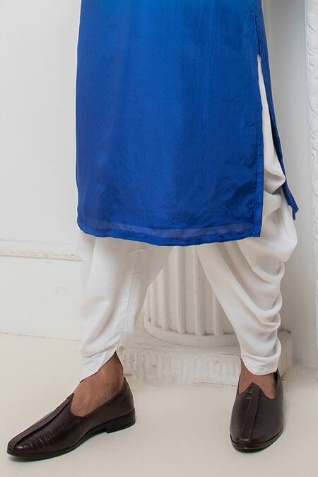 Darshika Menswear_Blue Silk Embroidery Elephant Motif Ombre Kurta And Pant Set _Online_at_Aza_Fashions