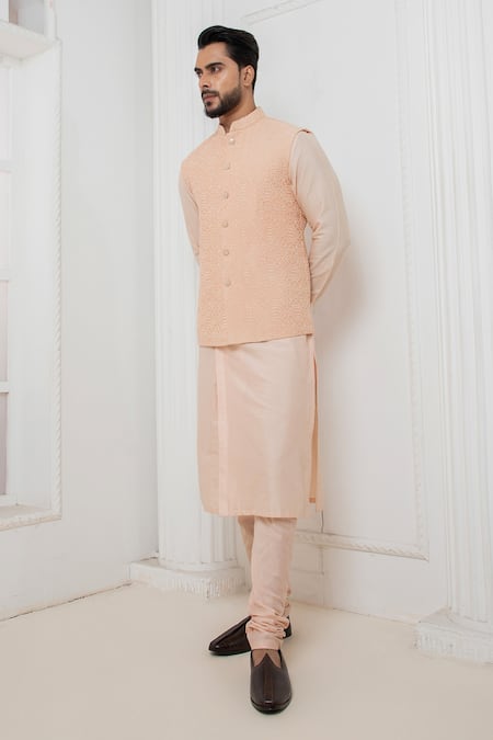 Darshika Menswear Pink Silk Embroidered Thread Geometric Bundi Kurta Set 