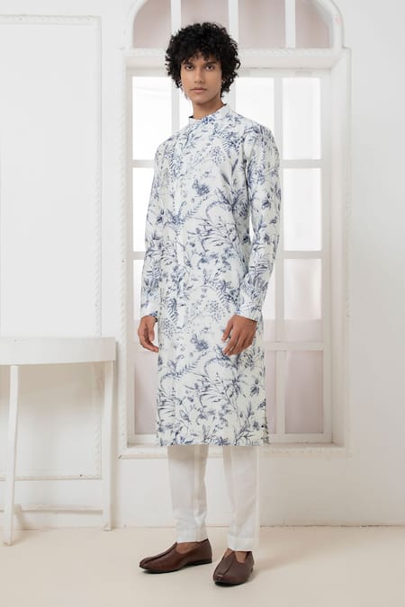 Darshika Menswear White Chanderi Printed Wildflower Kurta And Pyjama Set 