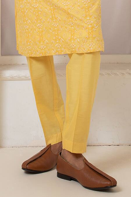 Buy_Darshika Menswear_Yellow Cotton, Silk Embroidery Floral Pattern Thread Kurta And Pyjama Set _Online_at_Aza_Fashions