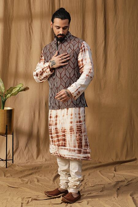 Kudrat Couture_Brown Chanderi Silk Embroidered Resham Geometric Bundi Kurta Set_at_Aza_Fashions