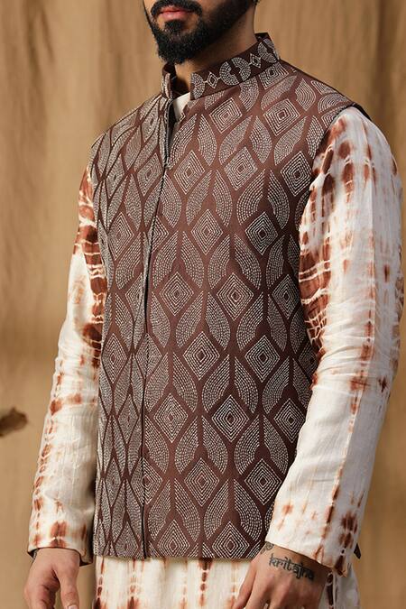 Buy_Kudrat Couture_Brown Chanderi Silk Embroidered Resham Geometric Bundi Kurta Set