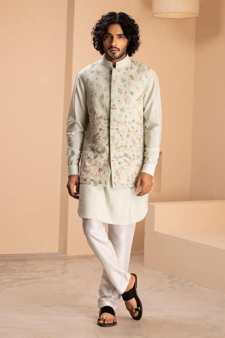 AMIT ARORA Phool Embroidered Bundi Kurta Set 