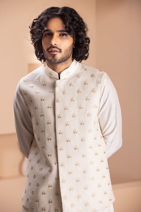 Amit Arora_Cream Silk Embroidery Wildflora Bundi Kurta Set _at_Aza_Fashions