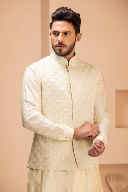 Buy_Amit Arora_Yellow Silk Embroidery Gulshan Bundi Kurta Set _Online_at_Aza_Fashions