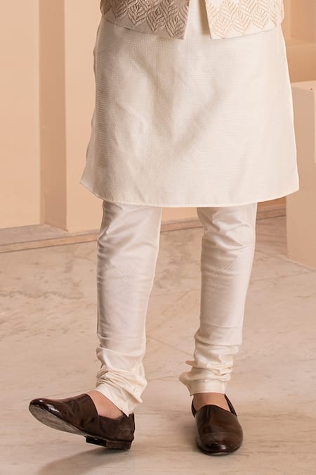 Amit Arora_Cream Silk, Brocade Embroidery Gullista Bundi Kurta Set _Online_at_Aza_Fashions