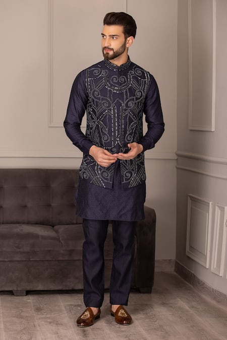 AMIT ARORA Blue Banarasi Silk Embroidery Damask Bloom Bundi Kurta Set 