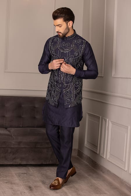 Amit Arora Damask Bloom Embroidered Bundi Kurta Set 