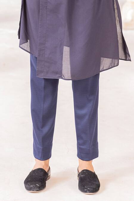 Amit Arora Blue Cotton, Silk Zari Quilted Dragon Embroidered Bundi Kurta Set Online at Aza Fashions Amit Arora_Blue Cotton, Silk Zari Quilted Dragon Embroidered Bundi Kurta Set _Online_at_Aza_Fashions