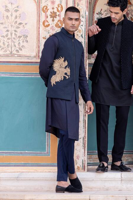 Amit Arora Blue Cotton, Silk Zari Quilted Dragon Embroidered Bundi Kurta Set at Aza Fashions Amit Arora_Blue Cotton, Silk Zari Quilted Dragon Embroidered Bundi Kurta Set _at_Aza_Fashions