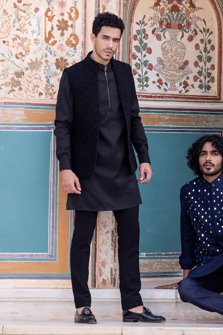 AMIT ARORA Black Velvet Embroidery French Knot Geometric Bundi Kurta Set 