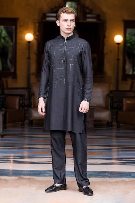 AMIT ARORA Metal Work Kurta With Aligadi Pant 