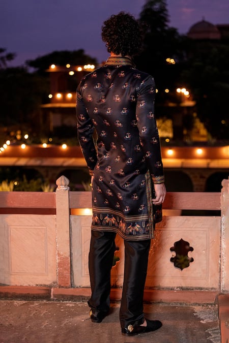 Amit Arora Elephant Print Kurta With Aligadi Pant 