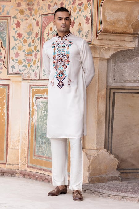 AMIT ARORA Geometric Print Kurta With Aligadi Pant 