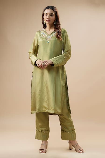 Label Deepshika Agarwal Green Tissue Silk Embroidery Zari Cutwork Neckline Kurta And Pant Set 