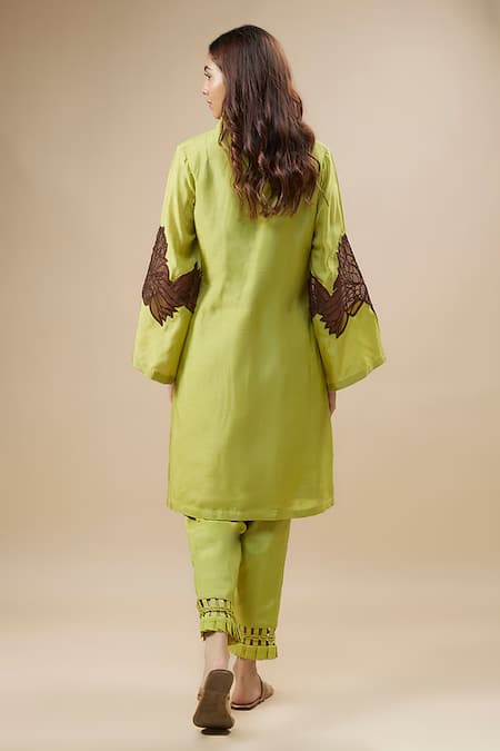 Label Deepshika Agarwal Floral Sleeve Embroidered Kurta & Pant Set 