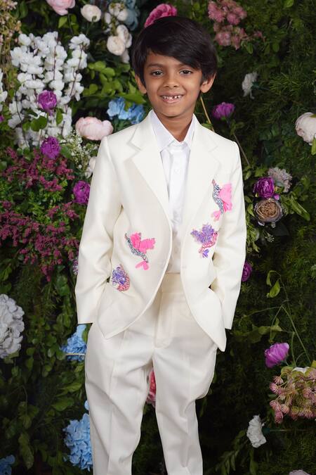 Panchhi By Kanupriya Tibrewala_Multi Color Gingham, Terrycloth Embroidery Humming Love Hand Blazer Set_Online_at_Aza_Fashions