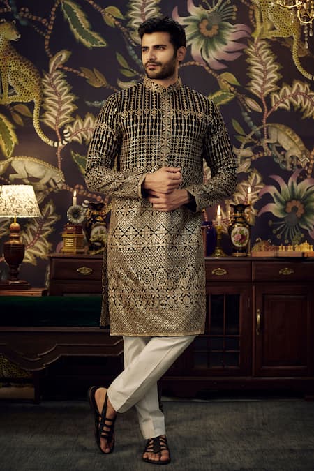 Kasbah Thread & Sequins Embroidered Kurta 