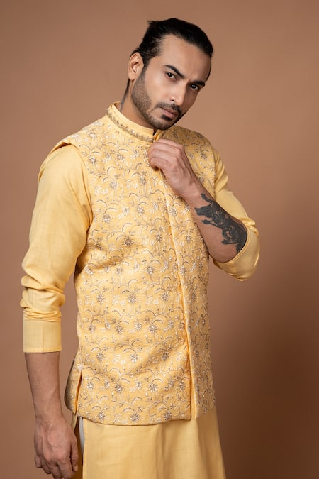 Shop_Priyanka Haralalka_Yellow , Silk, Satin Zari, Floral Zardozi Bundi Kurta Set _Online_at_Aza_Fashions