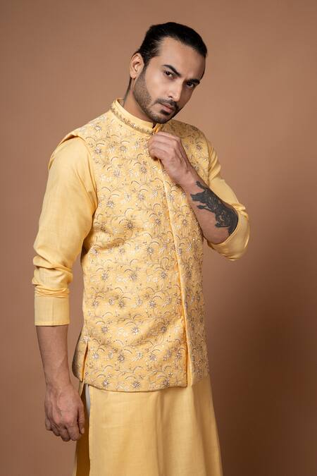 Priyanka Haralalka Yellow Cotton, Silk Embroidery Floral Zardozi Bundi at Aza Fashions Priyanka Haralalka_Yellow Cotton, Silk Embroidery Floral Zardozi Bundi _at_Aza_Fashions