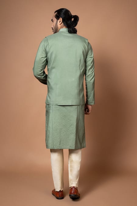 Shop Priyanka Haralalka Green Silk, Cotton Embroidery Floral Chord Bundi at Aza Fashions Shop_Priyanka Haralalka_Green Silk, Cotton Embroidery Floral Chord Bundi _at_Aza_Fashions