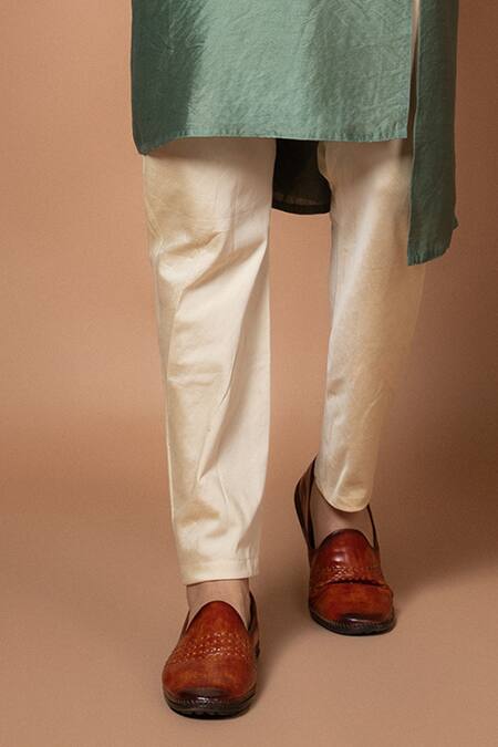 Priyanka Haralalka_Green Silk, Cotton Draped Kurta With Pyjama _Online_at_Aza_Fashions