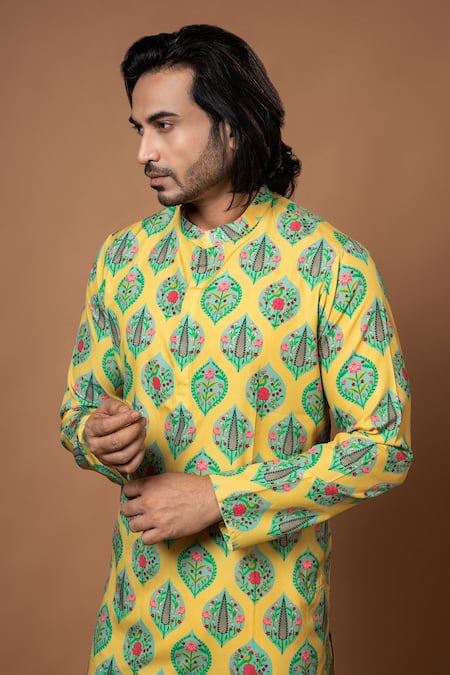 Buy_Priyanka Haralalka_Yellow Crepe Leaf Print Kurta And Pyjama Set _Online_at_Aza_Fashions