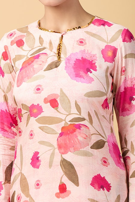 Buy_Kalakaari By Sagarika_Pink Silk Organza Embroidery, Cut Work Round Neck Floral Print Kurta With Pant _Online_at_Aza_Fashions