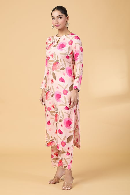 Kalakaari By Sagarika_Pink Silk Organza Embroidery, Cut Work Round Neck Floral Print Kurta With Pant _at_Aza_Fashions