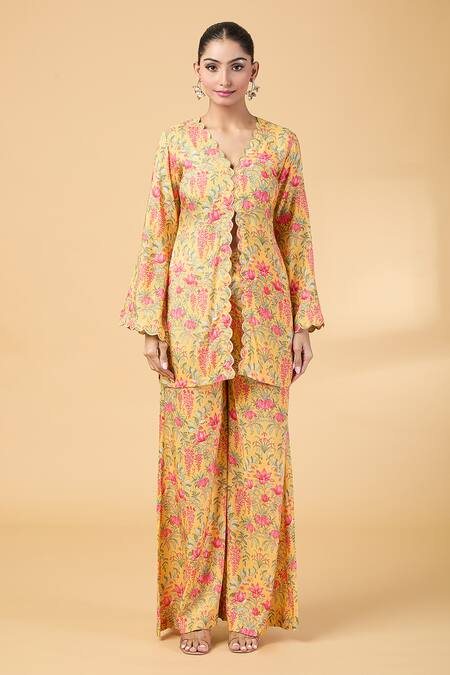 Kalakaari By Sagarika Yellow Organza, Satin Embroidery, Applique Cutwork Kurta With Palazzo Online at Aza Fashions Kalakaari By Sagarika_Yellow Organza, Satin Embroidery, Applique Cutwork Kurta With Palazzo _Online_at_Aza_Fashions