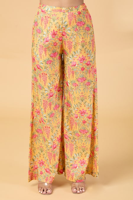 Kalakaari By Sagarika Yellow Organza, Satin Embroidery, Applique Cutwork Kurta With Palazzo at Aza Fashions Kalakaari By Sagarika_Yellow Organza, Satin Embroidery, Applique Cutwork Kurta With Palazzo _at_Aza_Fashions