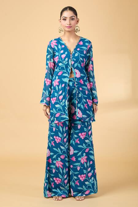 Kalakaari By Sagarika Blue Organza, Embroidery, Cut Work V-neck Floral Kurta With Palazzo Online at Aza Fashions Kalakaari By Sagarika_Blue Organza, Embroidery, Cut Work V-neck Floral Kurta With Palazzo _Online_at_Aza_Fashions